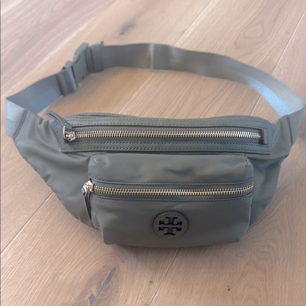 Tory Burch Palm Leaf Nylon Belt Bag with Adjustable Strap Fanny Pack Olive Gold